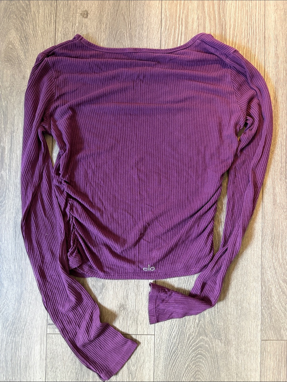 ALO Yoga gather Ribbed Long-Sleeve Top in Plum M - Picture 1 of 3